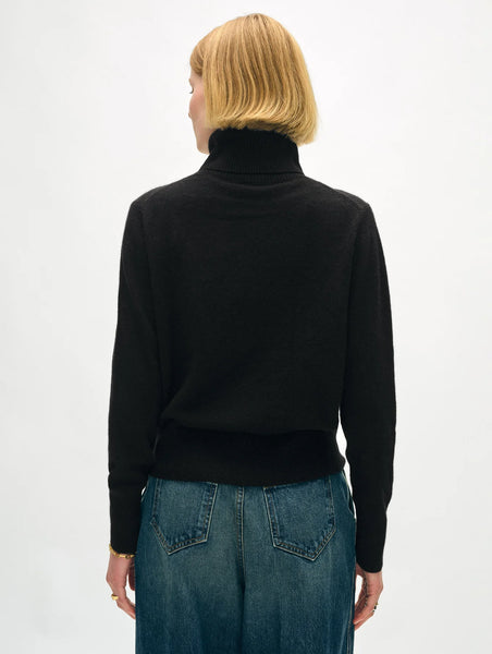 Essential Cashmere Turtleneck