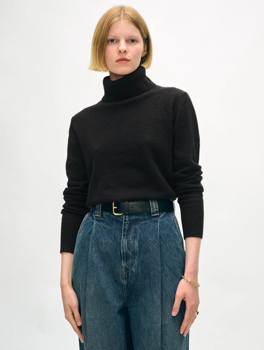 Essential Cashmere Turtleneck