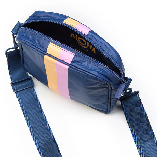 Le Voyageur Le Tour Crossbody Bag