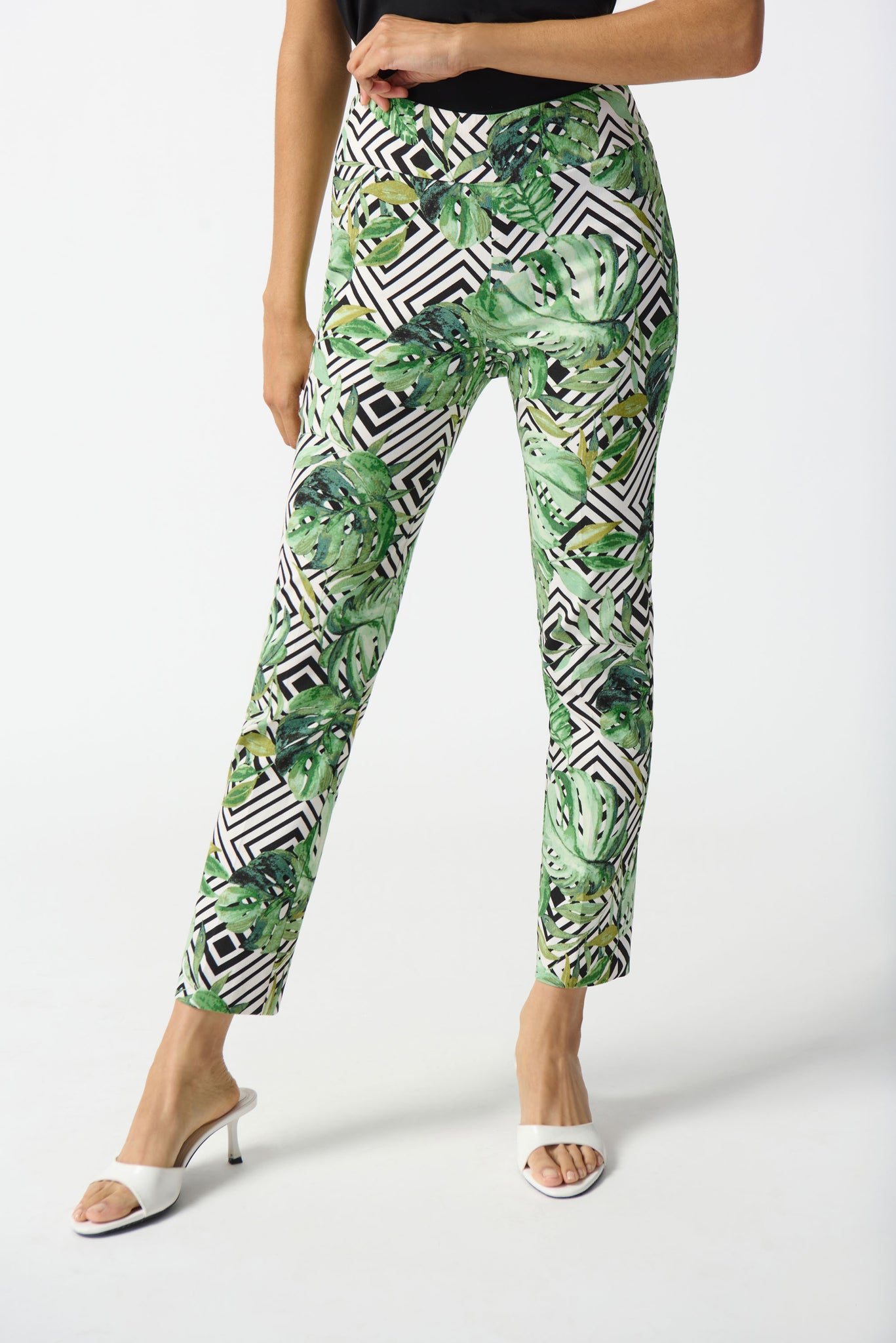 Millennium Printed Crop Pants